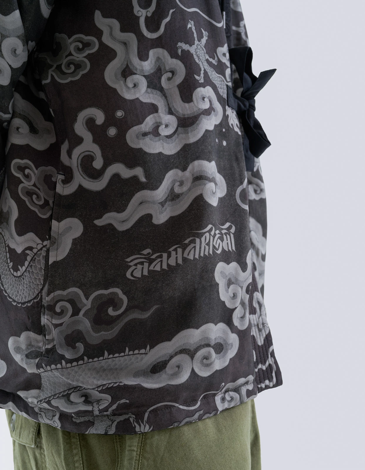 Maharishi 5027 30th Anniversary Reversible Kimono Black 6 Maharishi 5027 30th Anniversary Reversible Kimono Black - Image 6