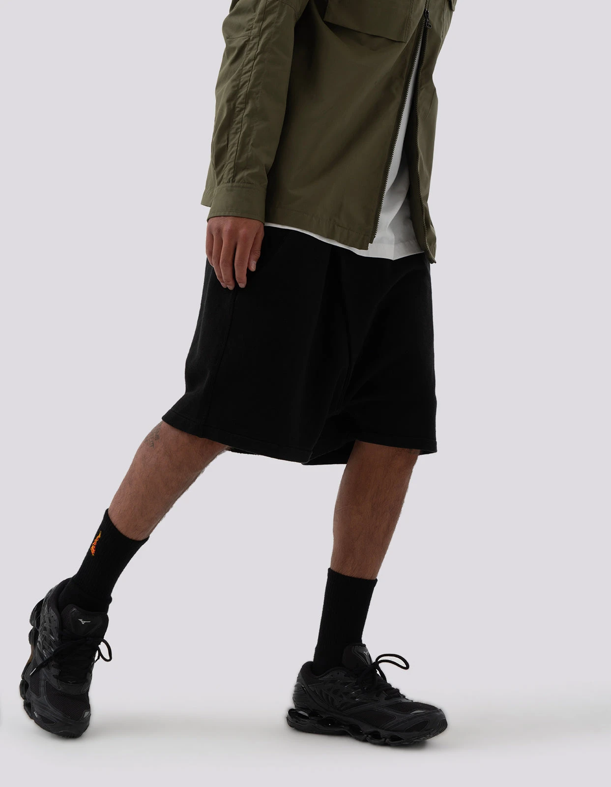 Maharishi 5004 Kesagiri Hemp Sweat Shorts Black BLK-108F 8 Maharishi 5004 Kesagiri Hemp Sweat Shorts Black BLK-108F - Image 8