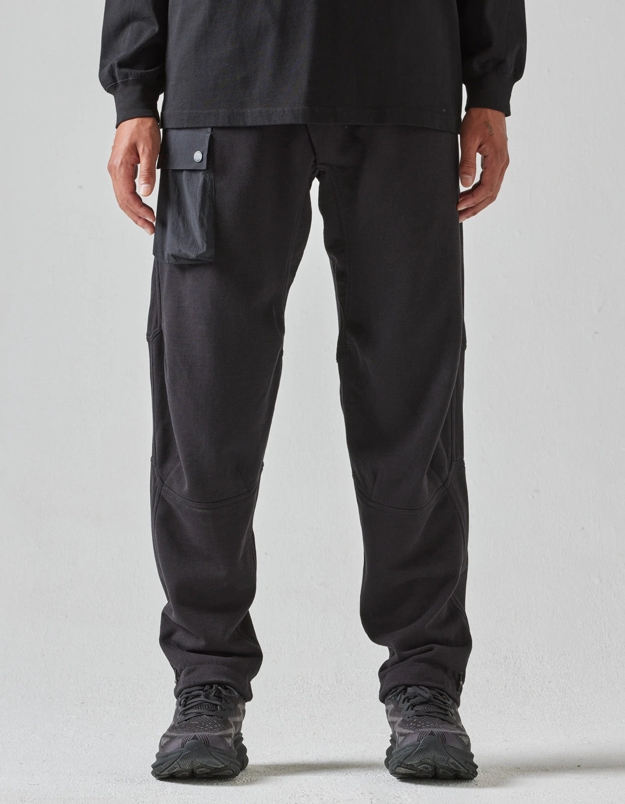 Maharishi 5044 Asym Articulated Sweatpants Black 2 Maharishi 5044 Asym Articulated Sweatpants Black - Image 2