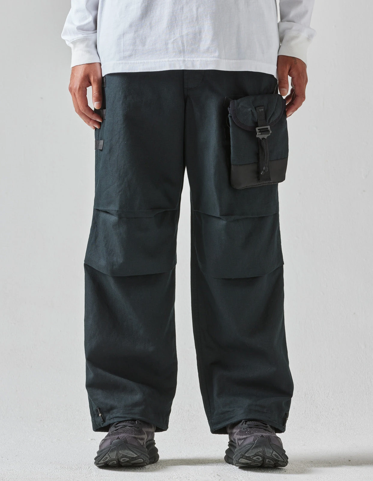 Maharishi 5051 M.A.L.I.C.E. M51 Cargo Pants Black 2 Maharishi 5051 M.A.L.I.C.E. M51 Cargo Pants Black - Image 2