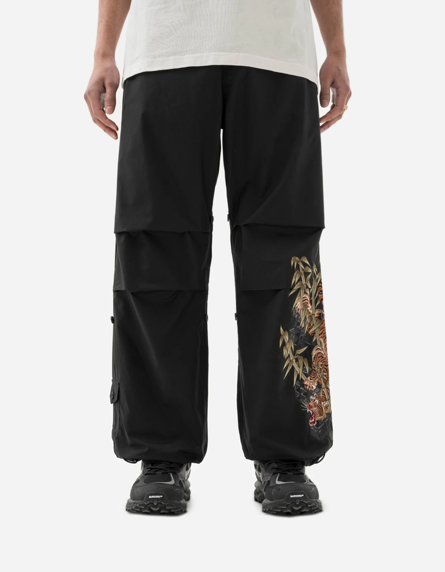 Maharishi 5098 Take Tora Loose Snopants Black 2 Maharishi 5098 Take Tora Loose Snopants Black - Image 2
