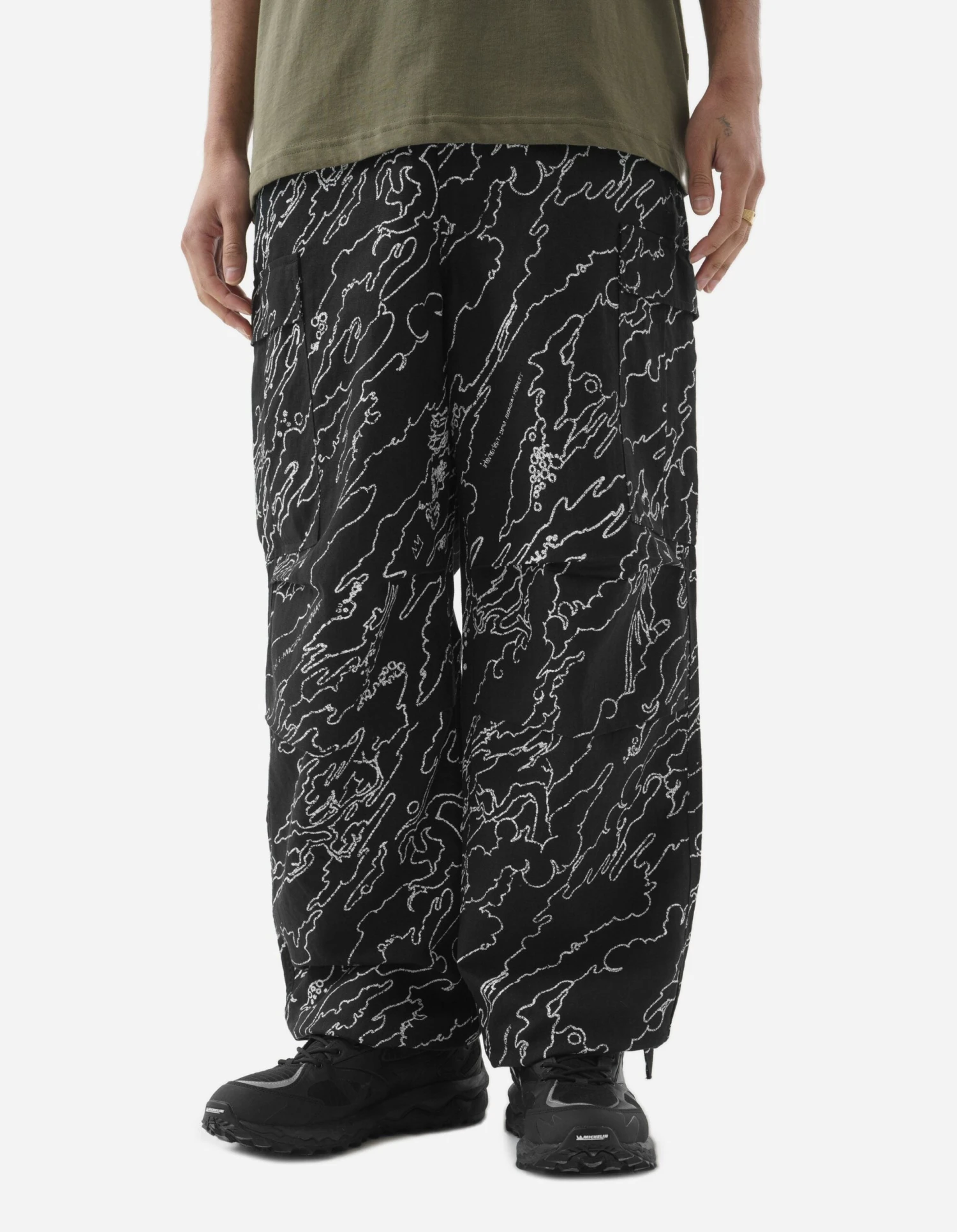 Maharishi 5136 Maha Basquiat M65 Cargo Pants Black 2 Maharishi 5136 Maha Basquiat M65 Cargo Pants Black - Image 2
