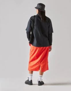 Maharishi 4589 Original Snoskirt Blaze Orange 18 Maharishi 4589 Original Snoskirt Blaze Orange -Maharishi Shop AW23 LOOK 16 4512 black 4589 blaze 60 Green