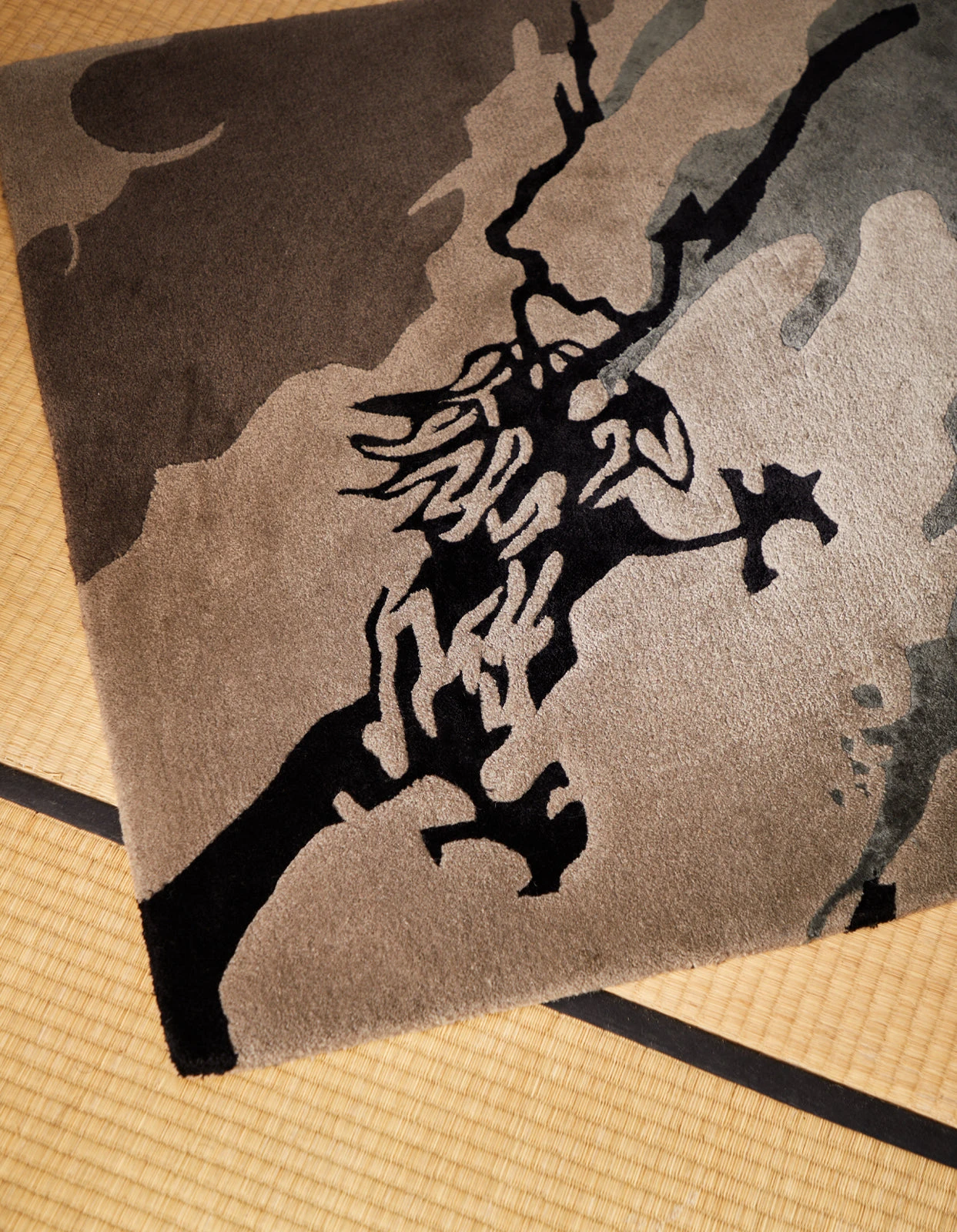 Maharishi 2159 DPM: Bonsai Forest Rug Small Night 6 Maharishi 2159 DPM: Bonsai Forest Rug Small Night - Image 6