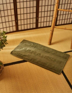 Maharishi 9870 Towel 90 X 180cm · Organic Cotton 700 Olive -Maharishi Shop Homeware 9870 olive 20 Green