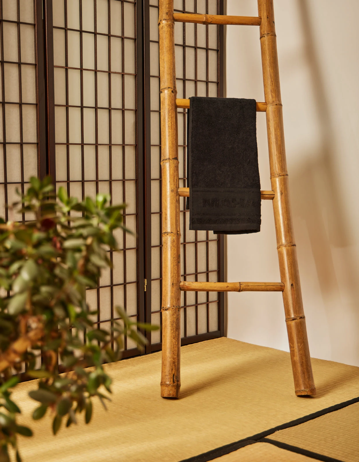 Maharishi 9871 Towel 40 X 80cm · Organic Cotton 700 Black 2 Maharishi 9871 Towel 40 X 80cm · Organic Cotton 700 Black - Image 2