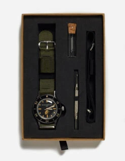Maharishi 9372 Riverine Diver Watch Steel Case · Aged Dial Steel 19 Maharishi 9372 Riverine Diver Watch Steel Case · Aged Dial Steel -Maharishi Shop maharishi ss21 9372 riverine diver watch steel 91