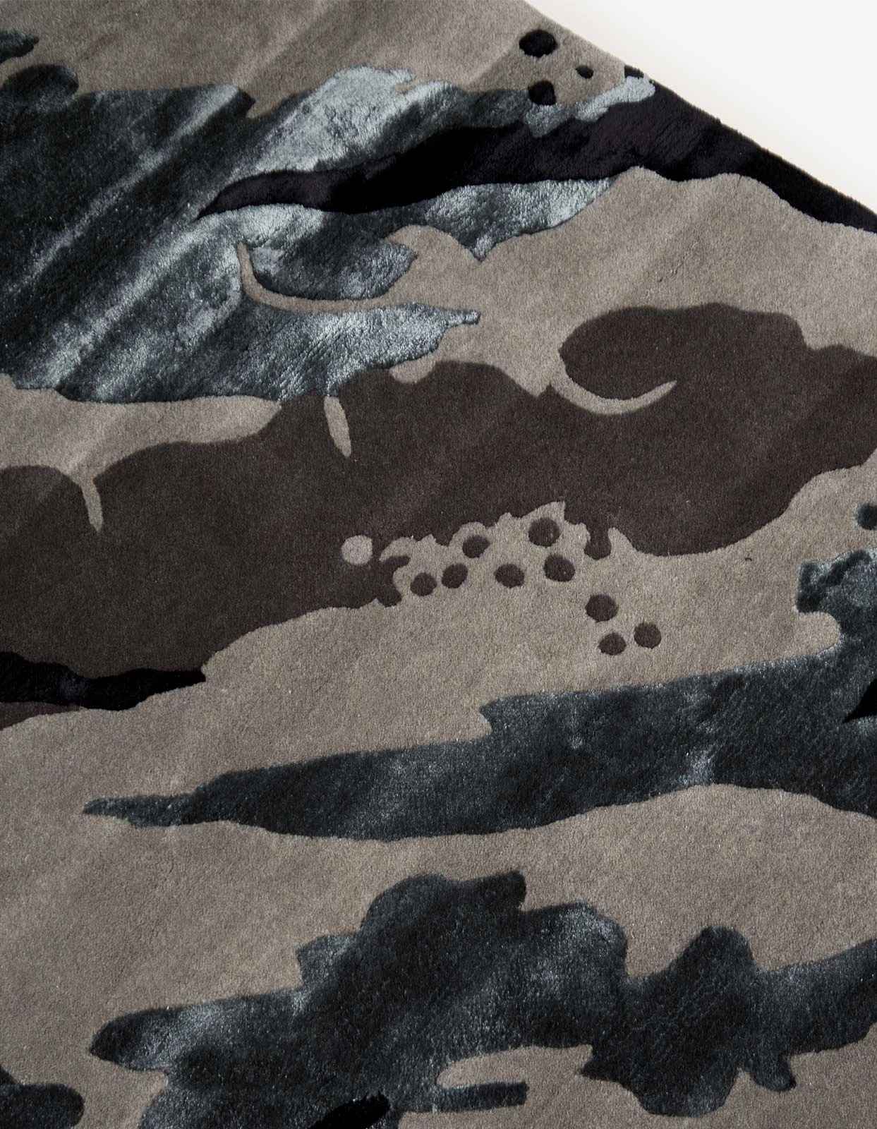 Maharishi 2158 DPM: Bonsai Forest Rug Large Night 5 Maharishi 2158 DPM: Bonsai Forest Rug Large Night - Image 5