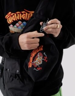 Maharishi 5024 Cordura® NYCO® Dragon Travel Pouch Black 11 Maharishi 5024 Cordura® NYCO® Dragon Travel Pouch Black -Maharishi Shop ss24172 5035 2d703052 c0d6 454b 9275 80a11faff6dd