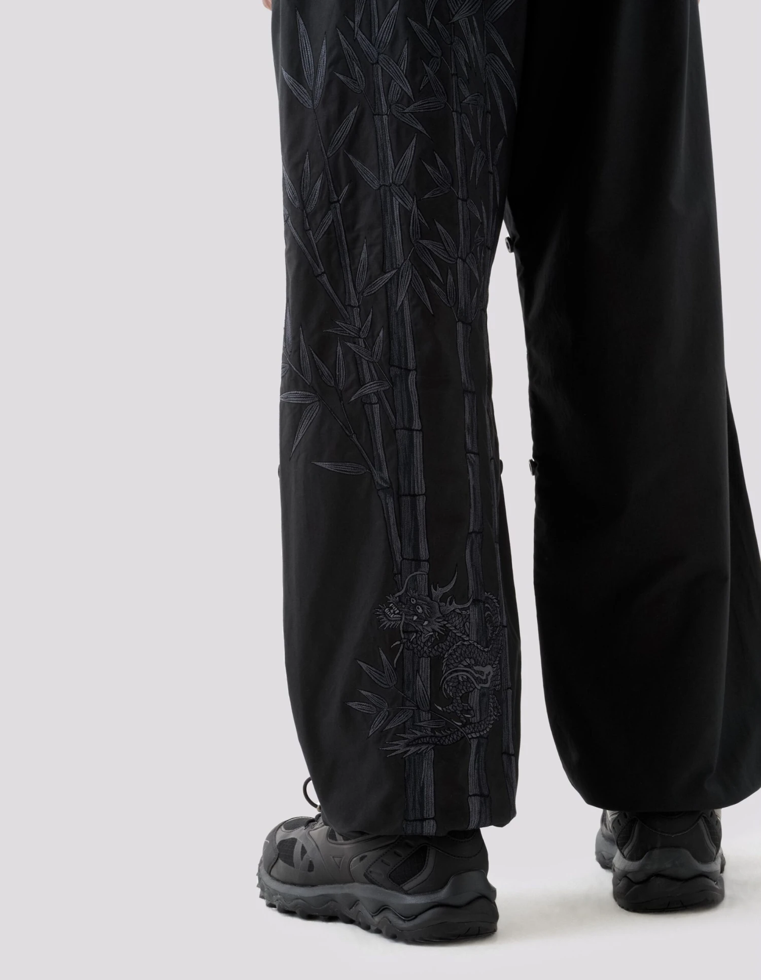 Maharishi 5076 Dragon Bamboo Loose Snopants Black 5 Maharishi 5076 Dragon Bamboo Loose Snopants Black - Image 5