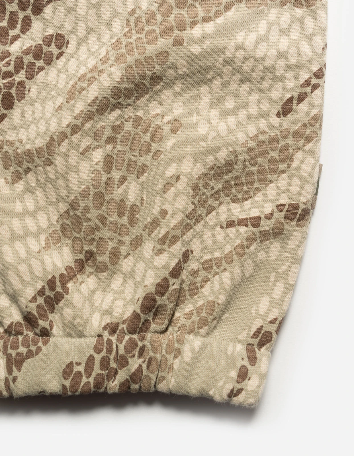 Maharishi 5068 Organic Camo Sweatpants Desert 9 Maharishi 5068 Organic Camo Sweatpants Desert - Image 9